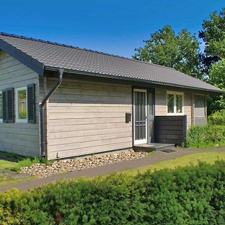 Villa Blockhaus mit Parkplatz vor der Haustür Damp Exterior foto